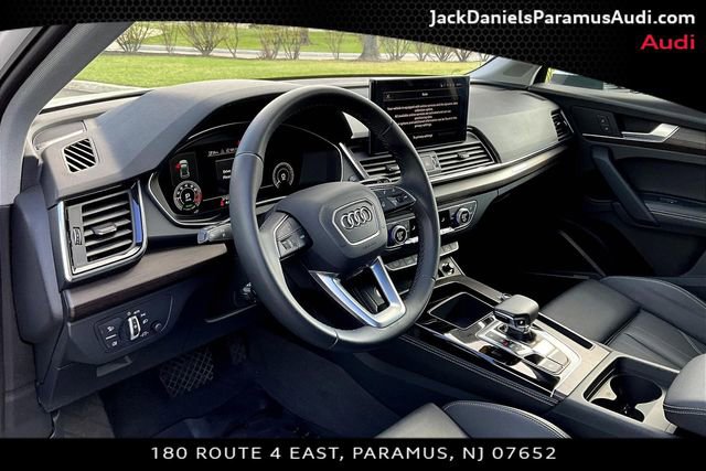 Used 2023 Audi Q5 e Premium Plus w/ Premium Plus Package image 11