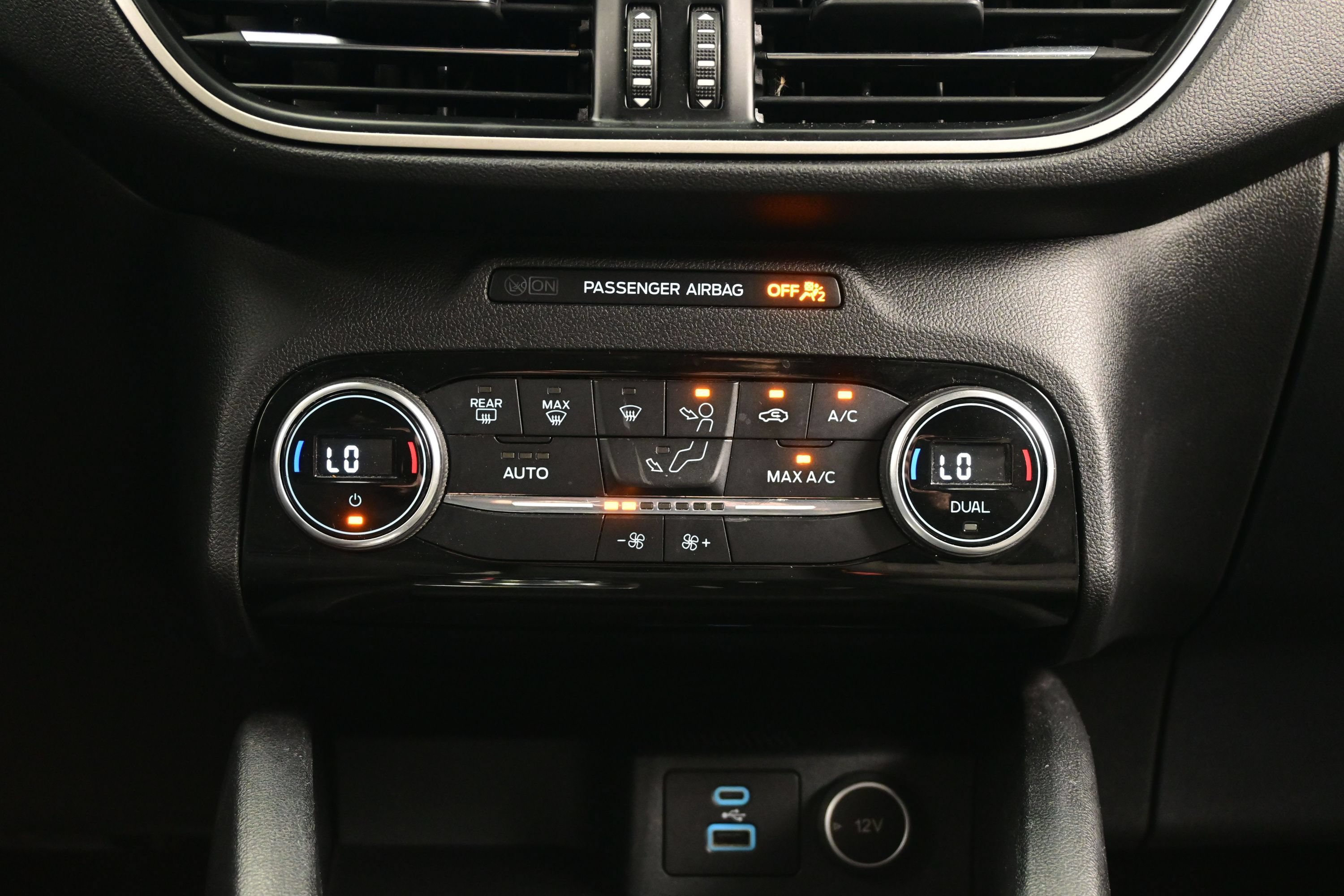 Used 2021 Ford Escape SE w/ Convenience Package FWD image 19