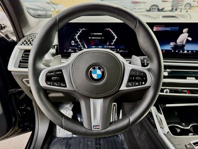 Used 2026 BMW X7 xDrive40i w/ M Sport Package AWD/4WD image 24
