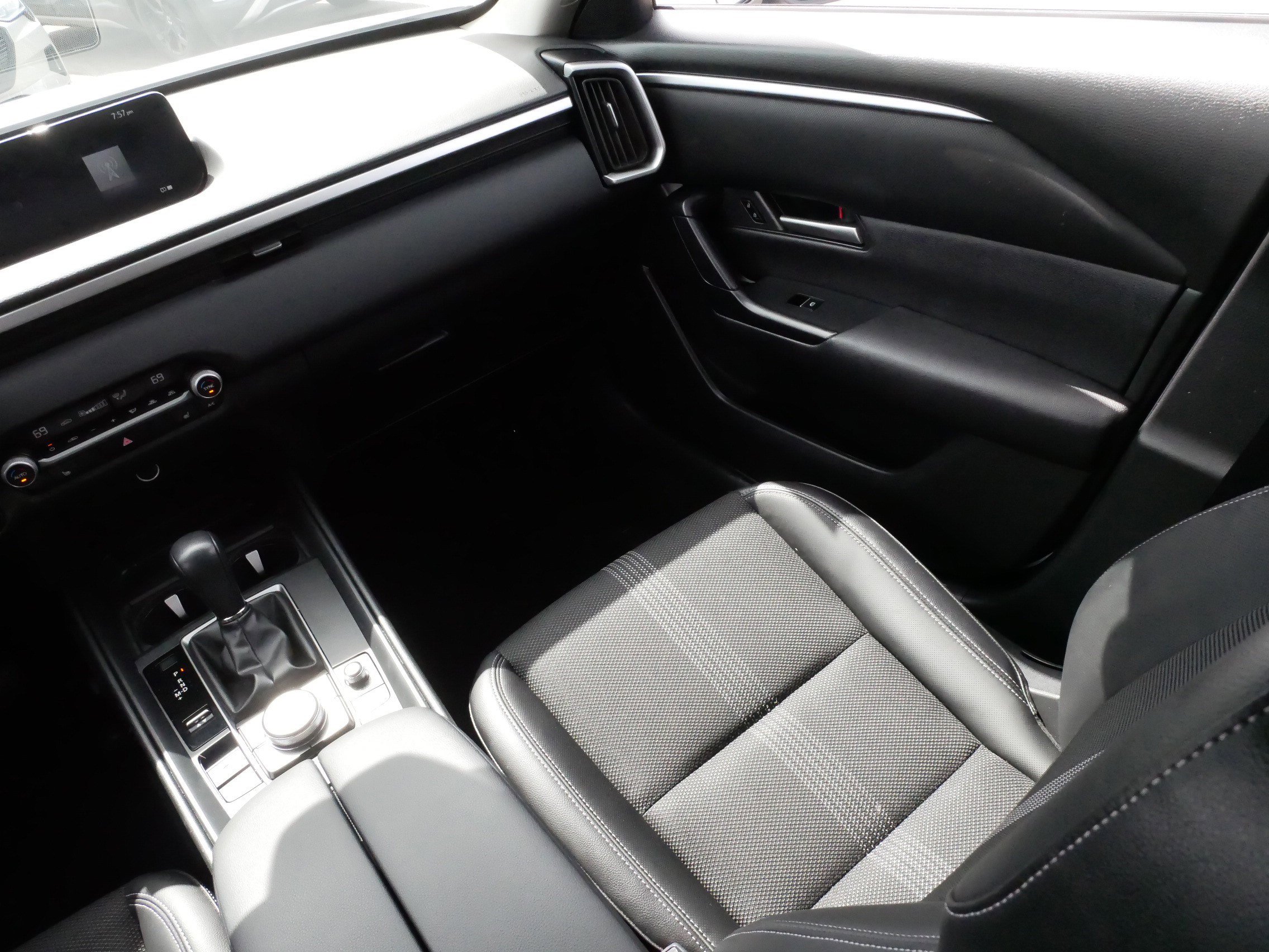 Used 2023 MAZDA CX-50 2.5 S w/ Cargo Package image 11