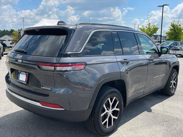 Certified 2025 Jeep Grand Cherokee Limited w/ Luxury Tech Group II AWD/4WD image 23