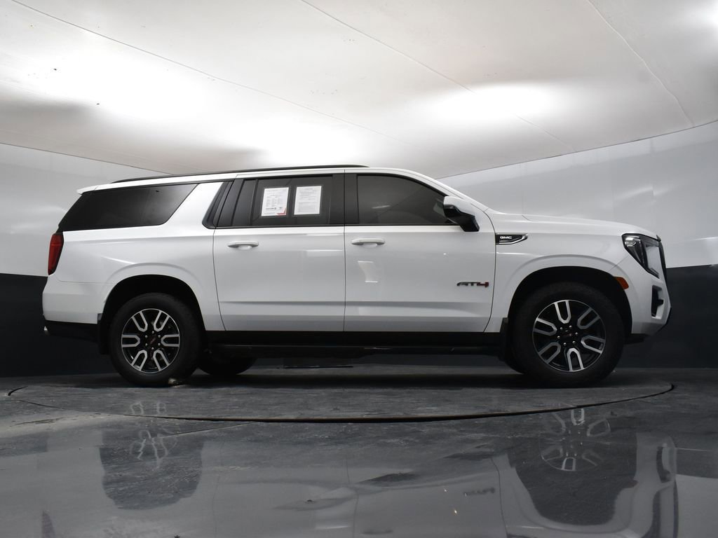 Used 2023 GMC Yukon XL AT4 AWD/4WD image 34