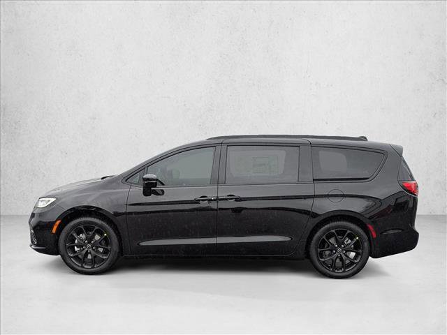 New 2026 Chrysler Pacifica Select w/ S Appearance Package image 8