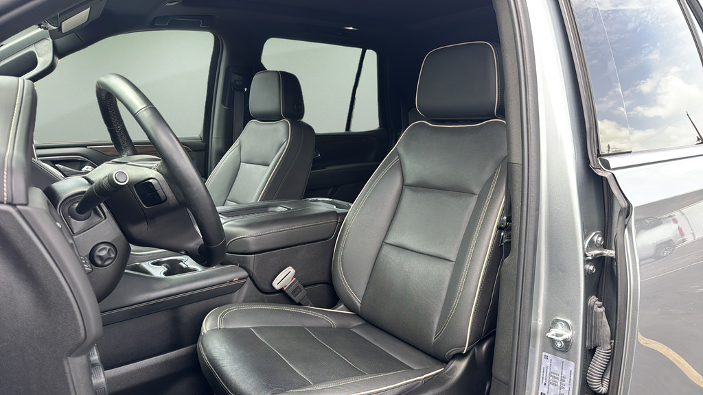 Used 2024 Chevrolet Tahoe Premier AWD/4WD image 10