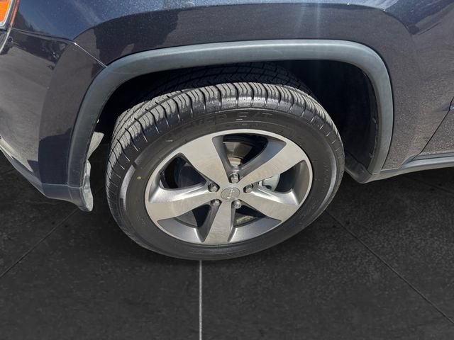 Used 2015 Jeep Grand Cherokee Limited w/ Trailer Tow Group IV RWD image 9