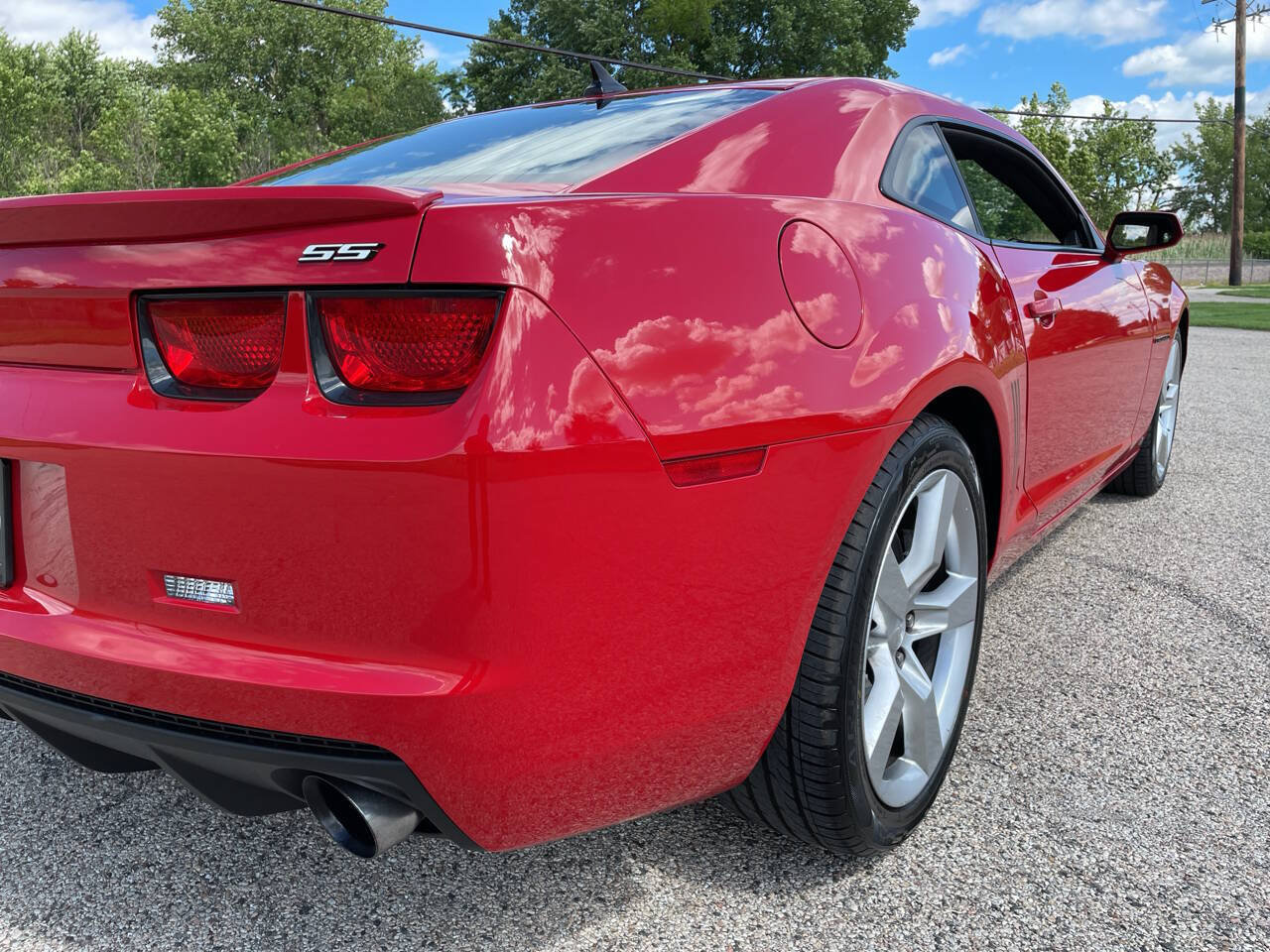 Used 2010 Chevrolet Camaro SS w/ LPO, Ground Effects Package RWD image 90