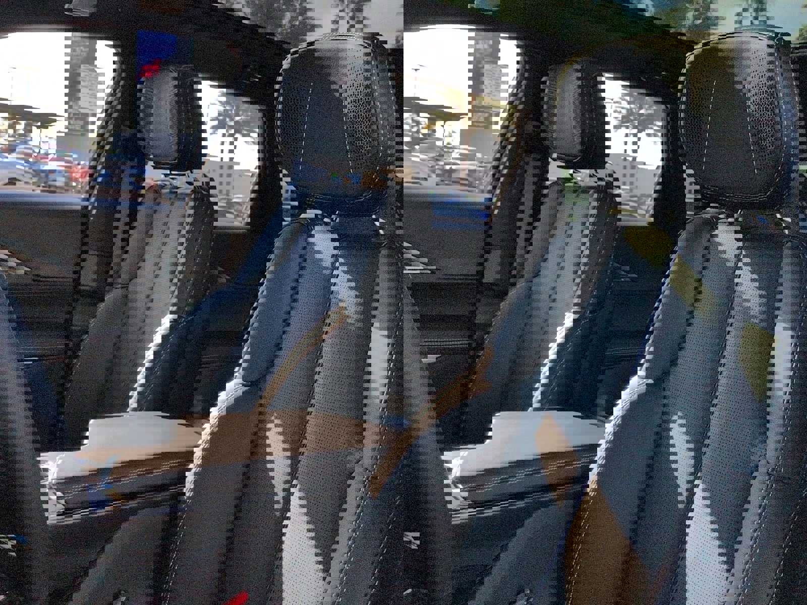 New 2026 Cadillac Lyriq V image 24