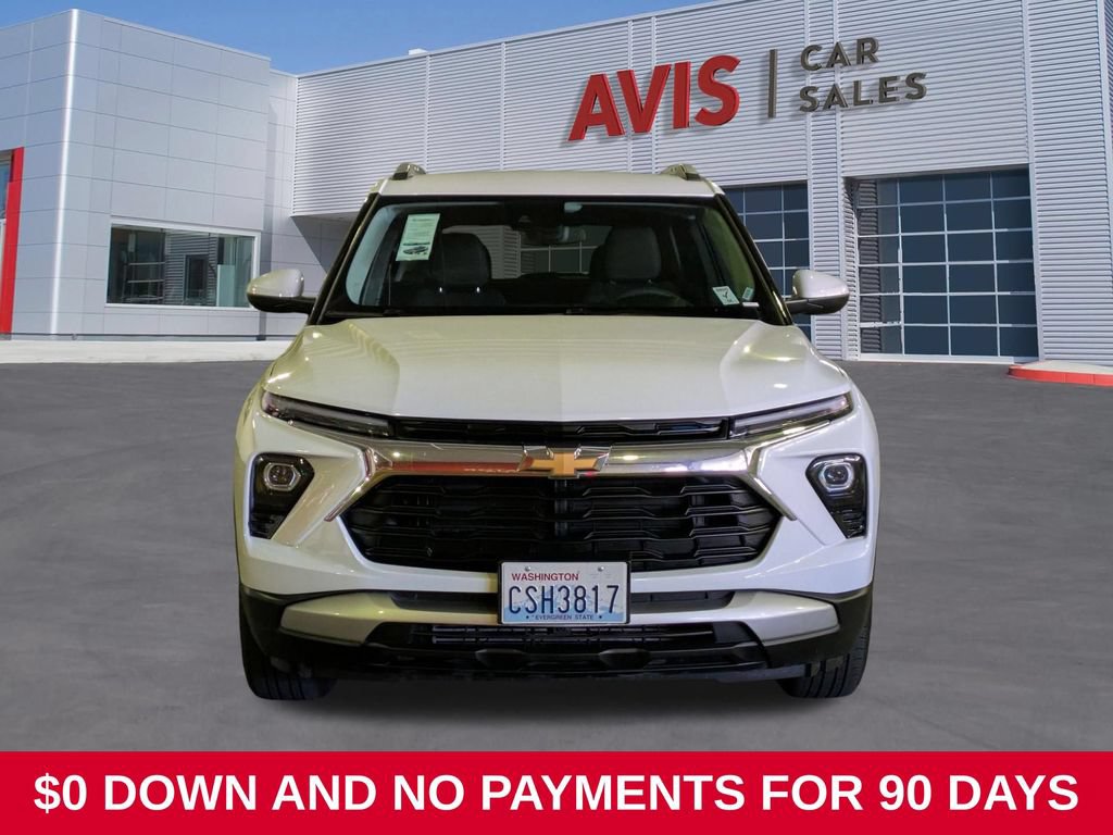 Used 2025 Chevrolet TrailBlazer LT AWD/4WD image 2