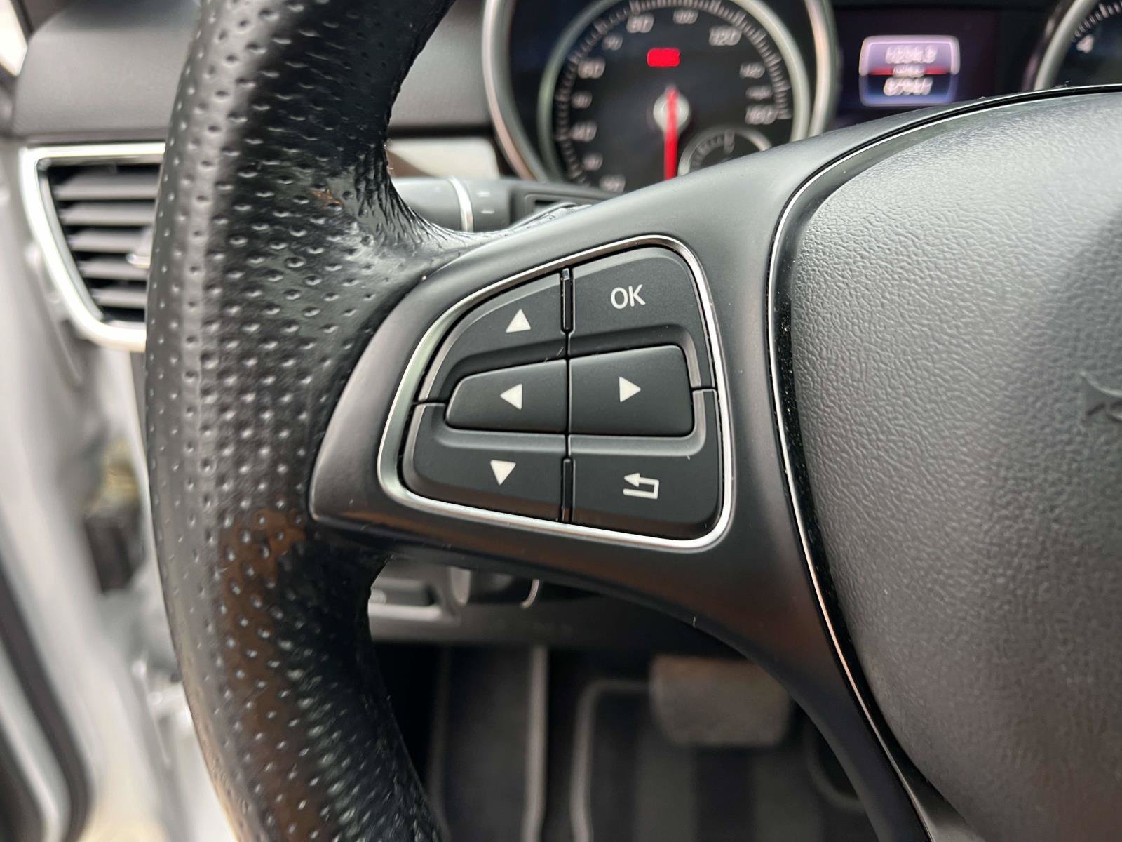 Used 2018 Mercedes-Benz GLE 350 4MATIC image 22
