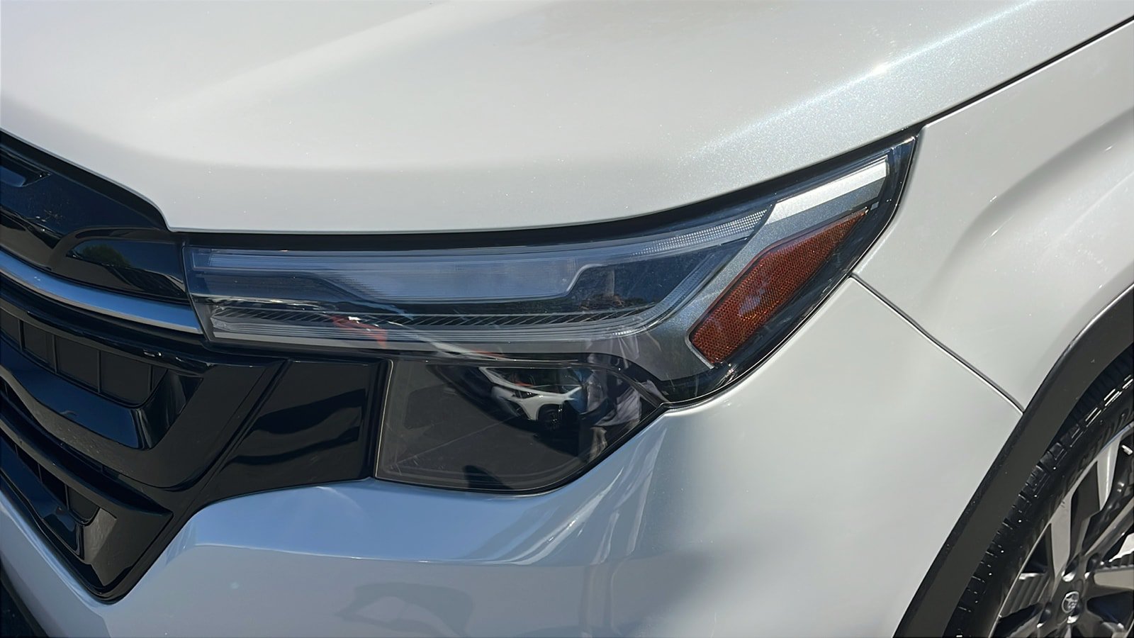 Certified 2025 Subaru Forester Touring AWD/4WD image 9