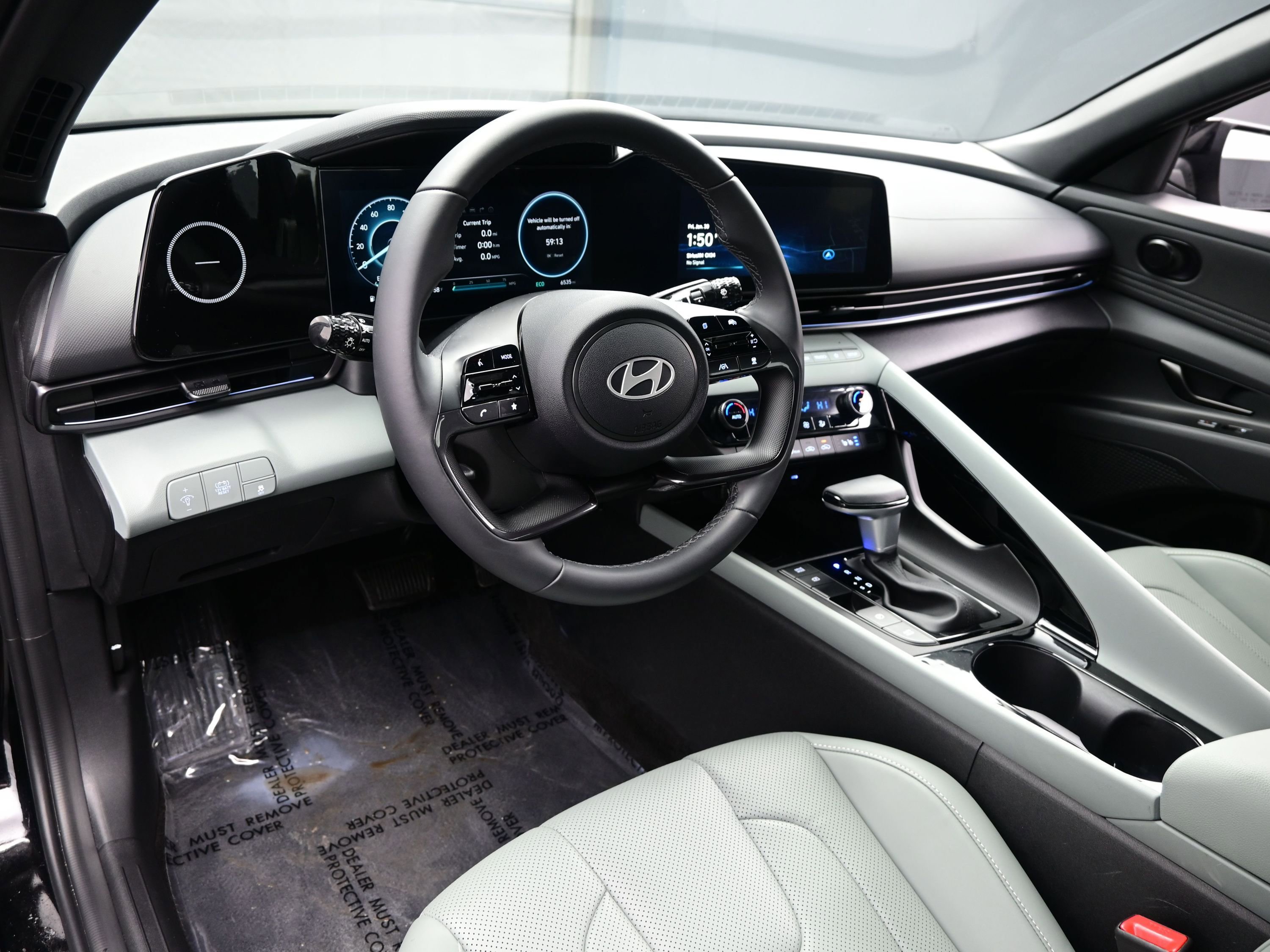 Certified 2025 Hyundai Elantra Limited image 13