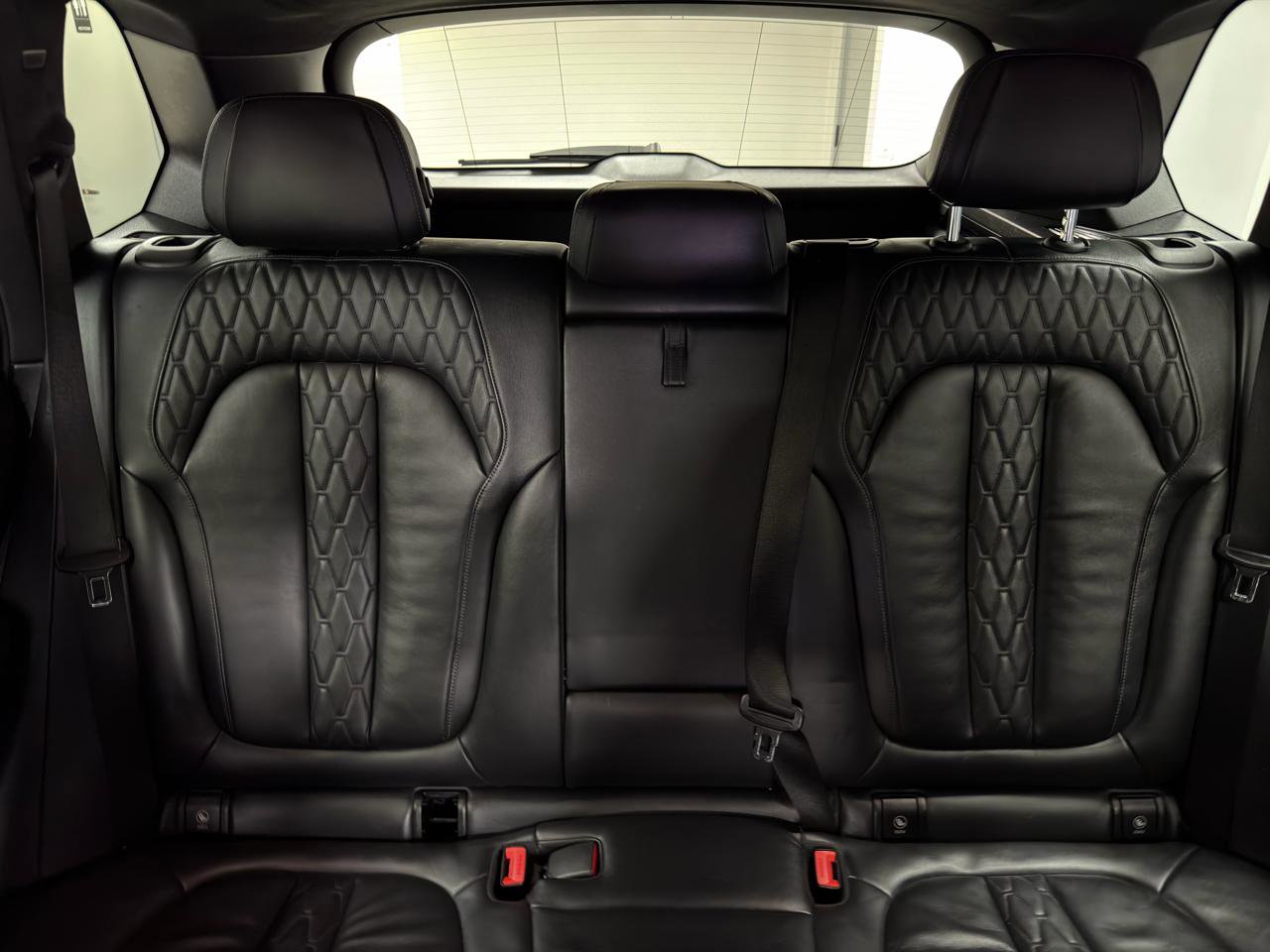 Used 2020 BMW X5 M50i w/ Executive Package image 34