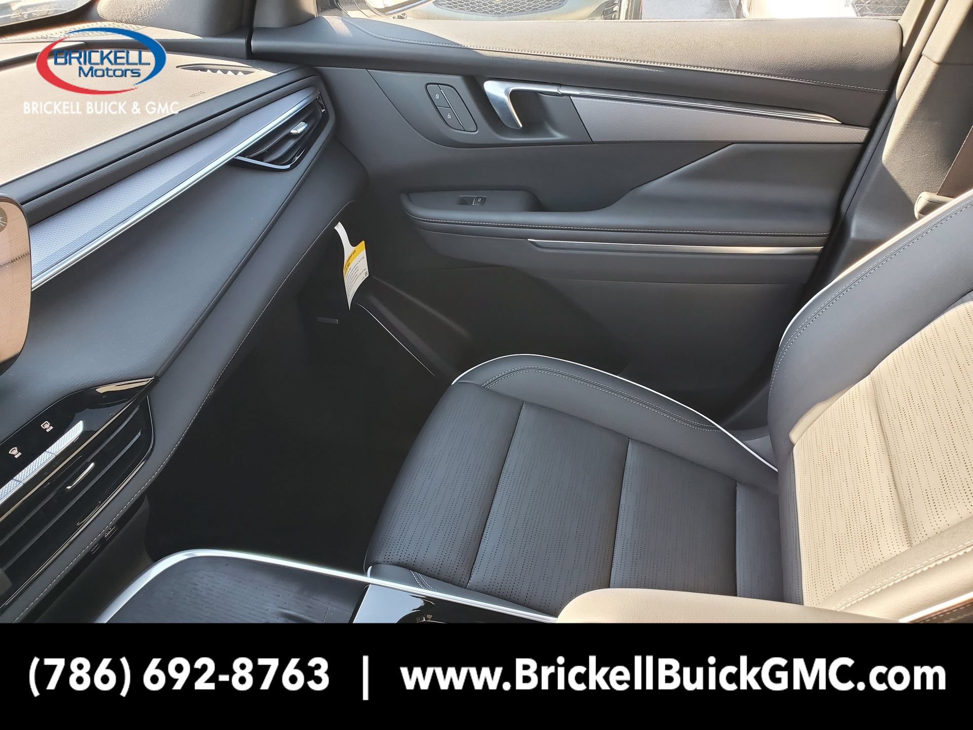 New 2025 Buick Enclave Sport Touring w/ Power Package AWD/4WD image 26