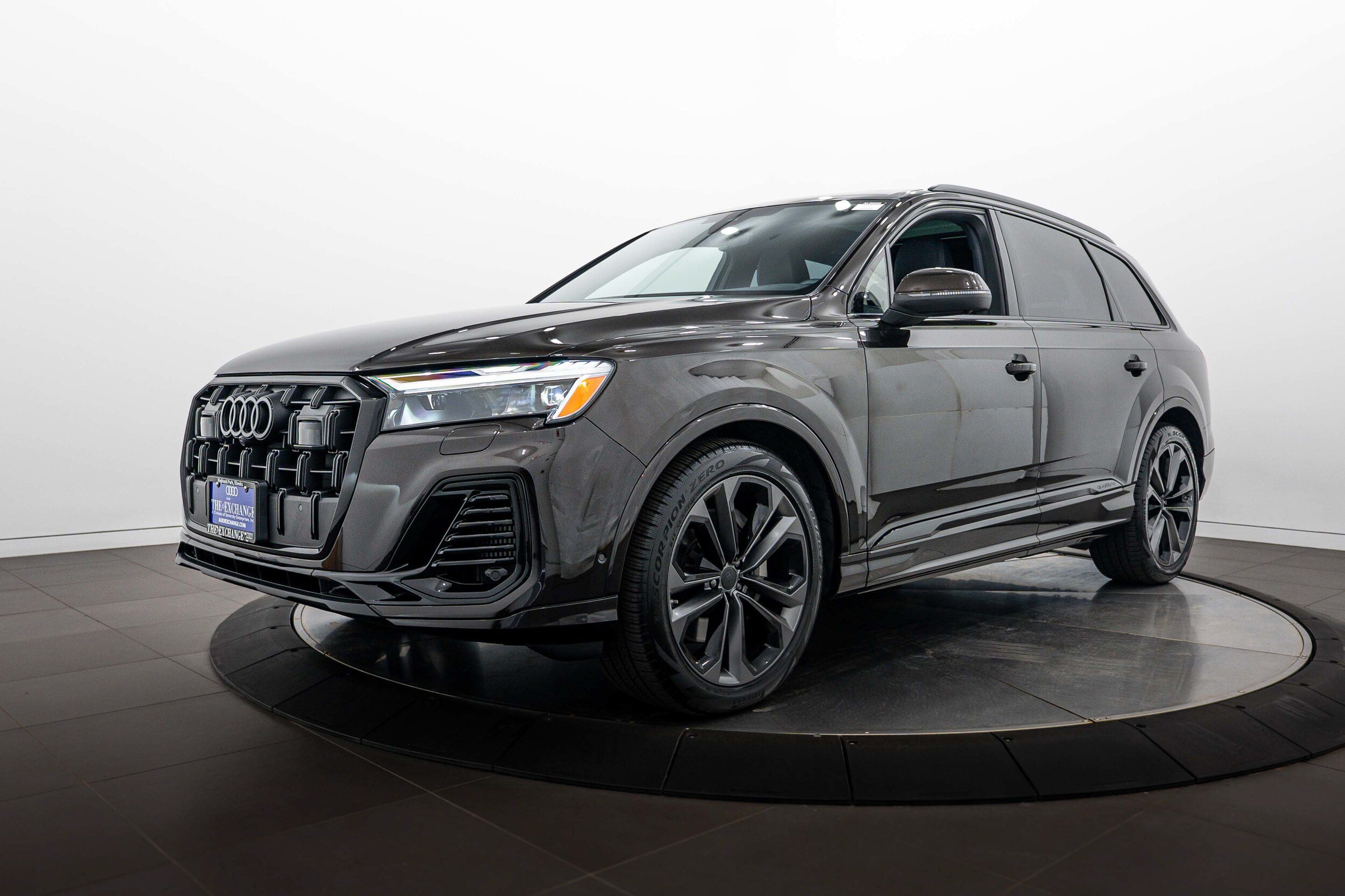 Used 2026 Audi Q7 3.0T Premium Plus w/ Premium Plus Package AWD/4WD image 4
