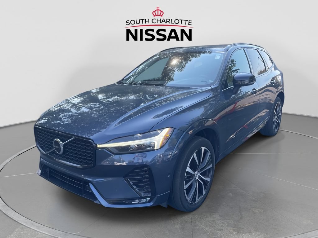 Used 2023 Volvo XC60 B5 Plus w/ Climate Package AWD/4WD image 3