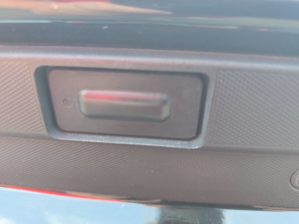 Certified 2021 GMC Sierra 1500 Elevation w/ LPO, Elevation Black Package AWD/4WD image 14