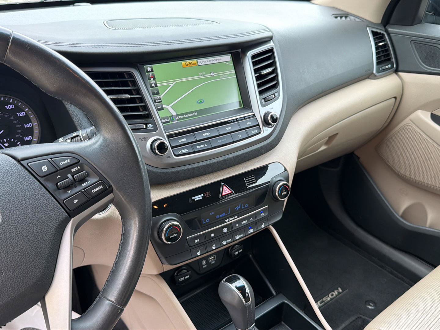 Used 2018 Hyundai Tucson Limited FWD image 16