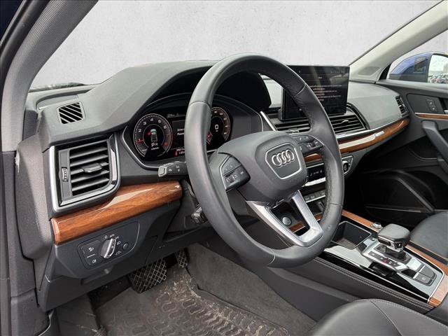 Used 2023 Audi Q5 2.0T Premium Plus w/ Premium Plus Package AWD/4WD image 10
