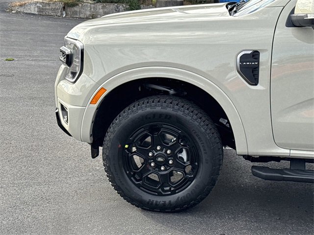 New 2025 Ford Ranger Lariat w/ FX4 Off-Road Package image 9