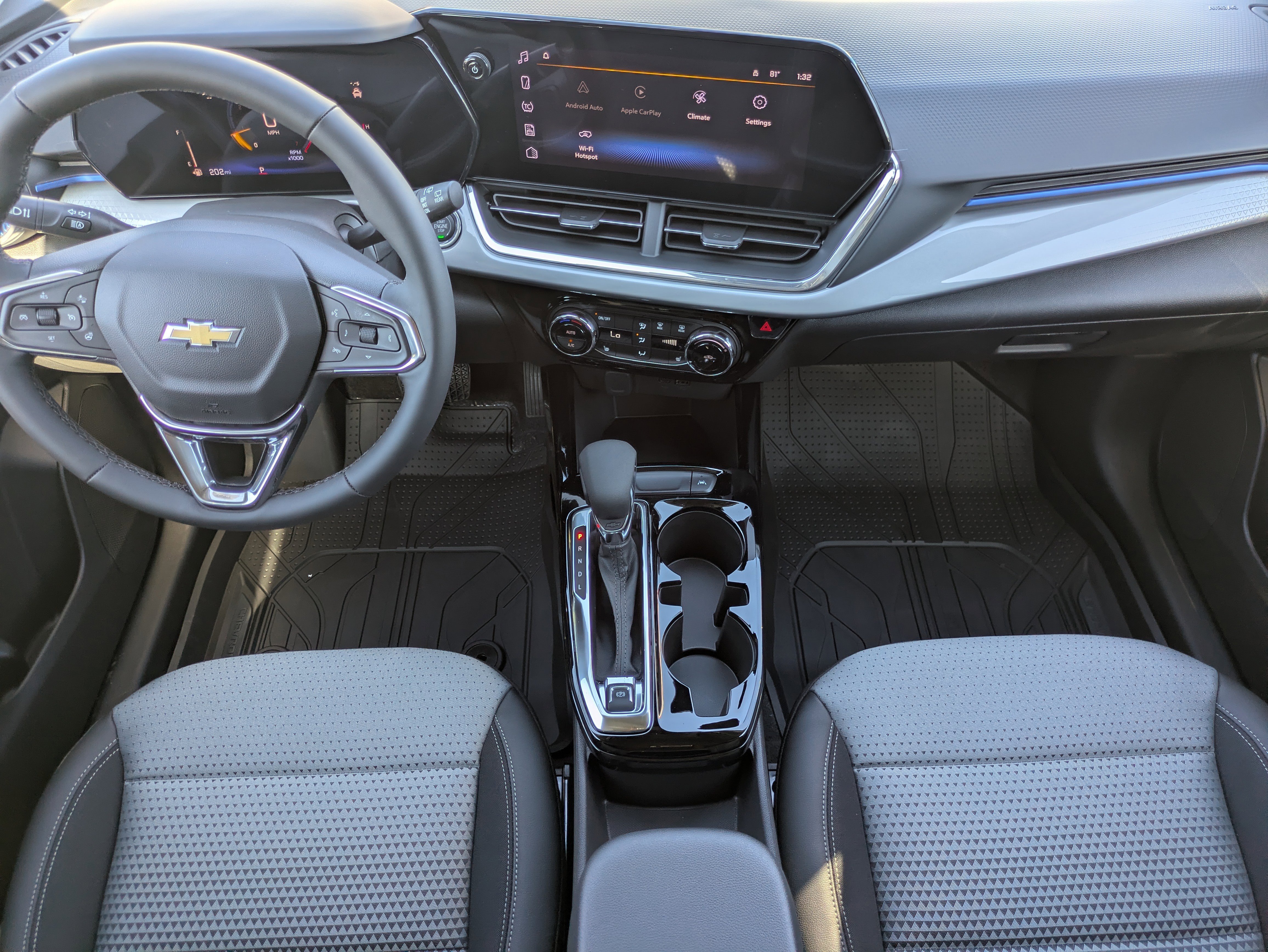 New 2026 Chevrolet Trax LT w/ Driver Confidence Package image 10