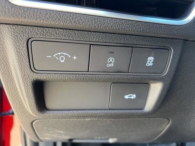 Used 2025 Hyundai Sonata SE image 14