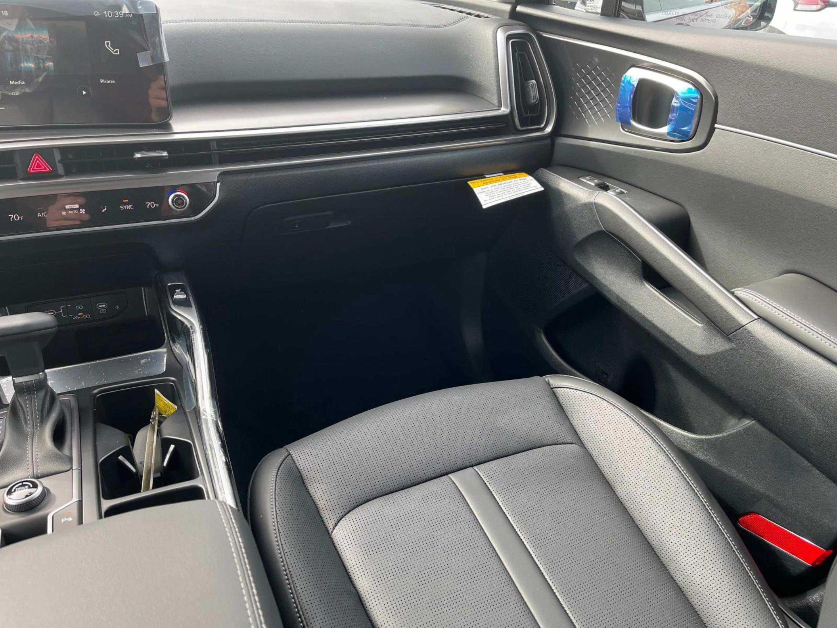 New 2025 Kia Sorento S image 14