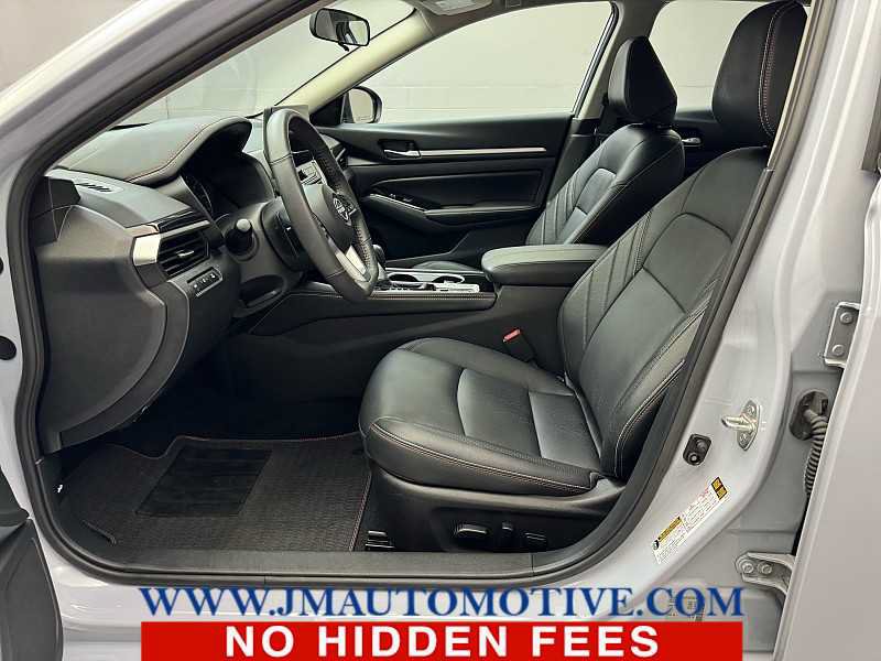 Used 2024 Nissan Altima 2.5 SR w/ SR Premium Package AWD/4WD image 13