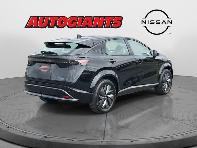 Used 2023 Nissan Ariya AWD image 2