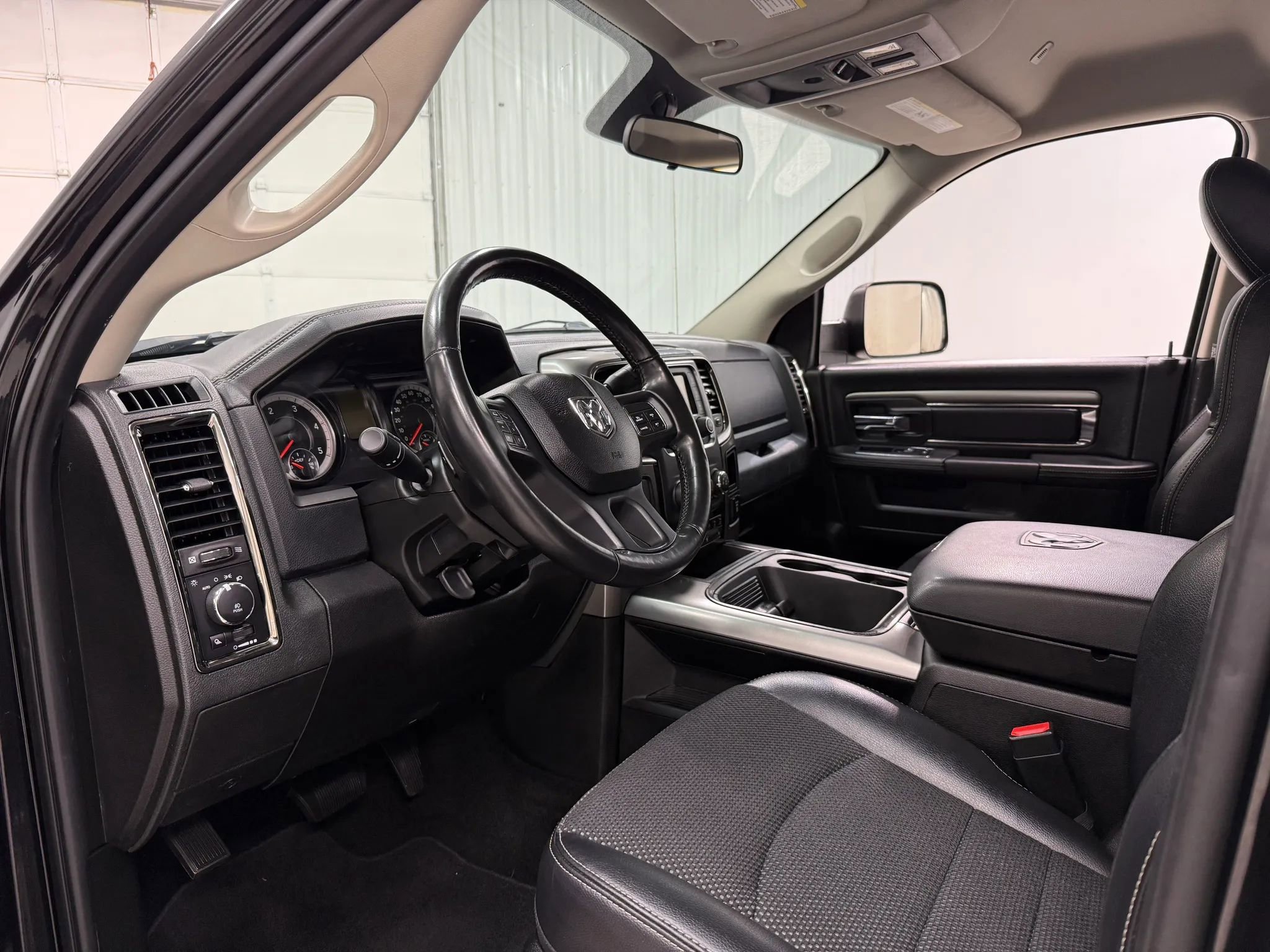 Used 2018 RAM 2500 Big Horn w/ Sport Appearance Group image 12