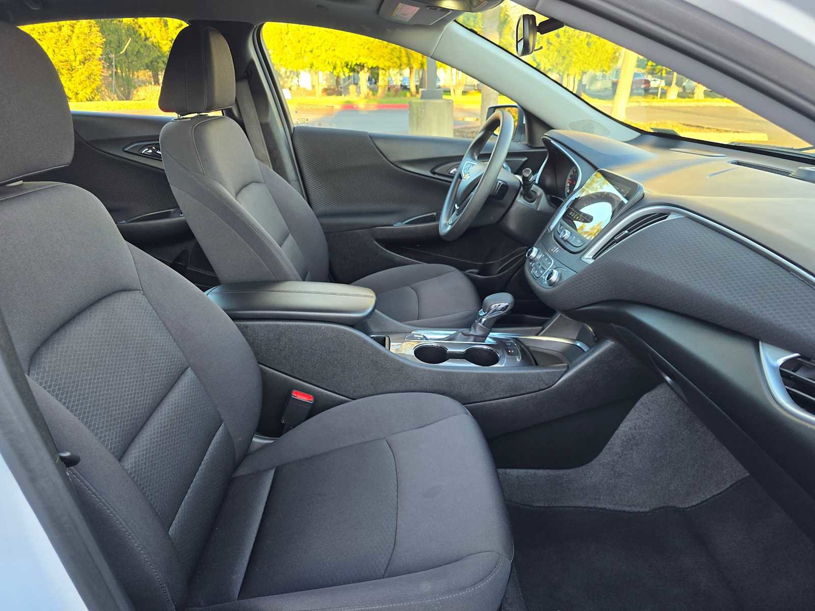 Used 2024 Chevrolet Malibu LT image 19