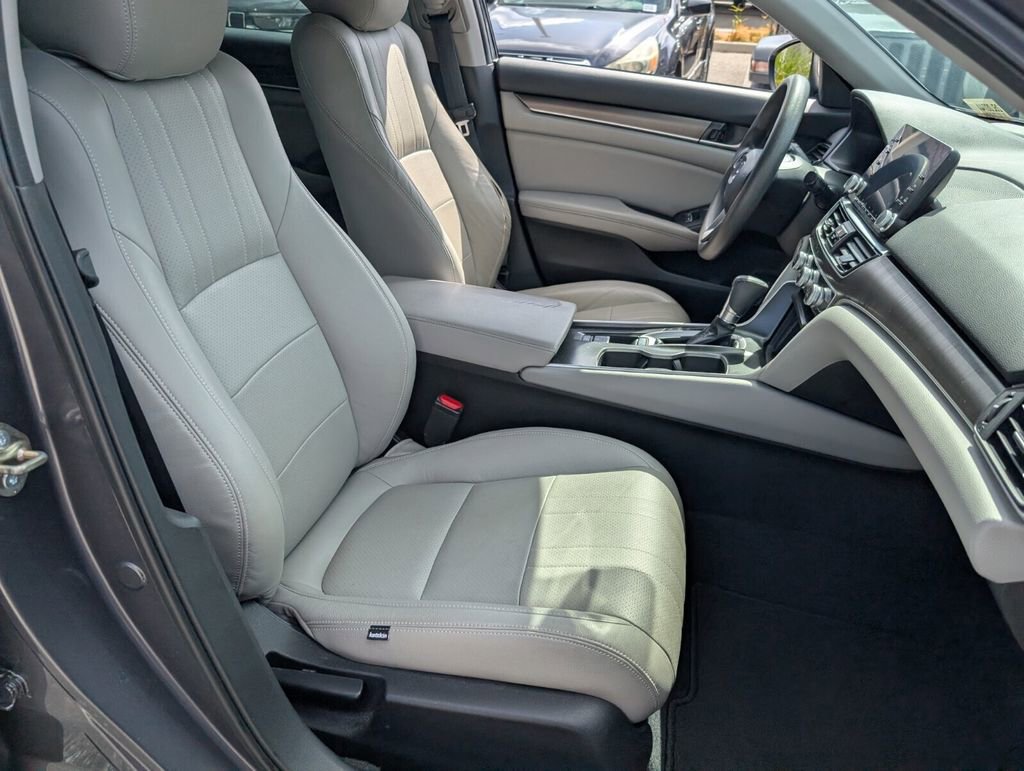 Used 2018 Honda Accord LX image 16