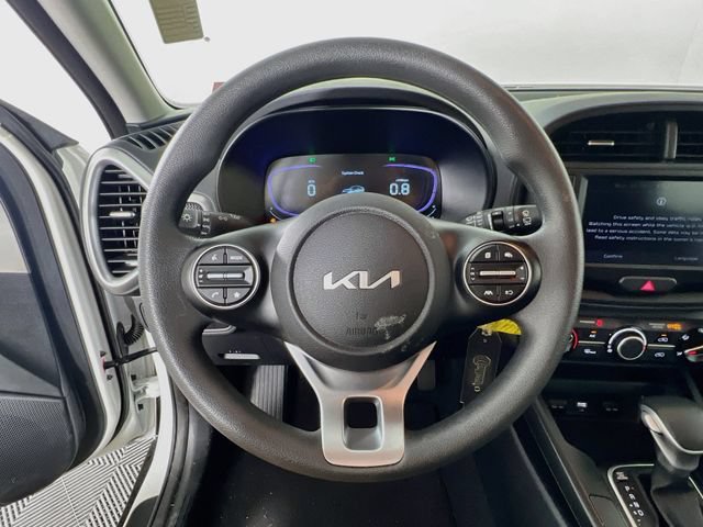 Used 2025 Kia Soul LX FWD image 12