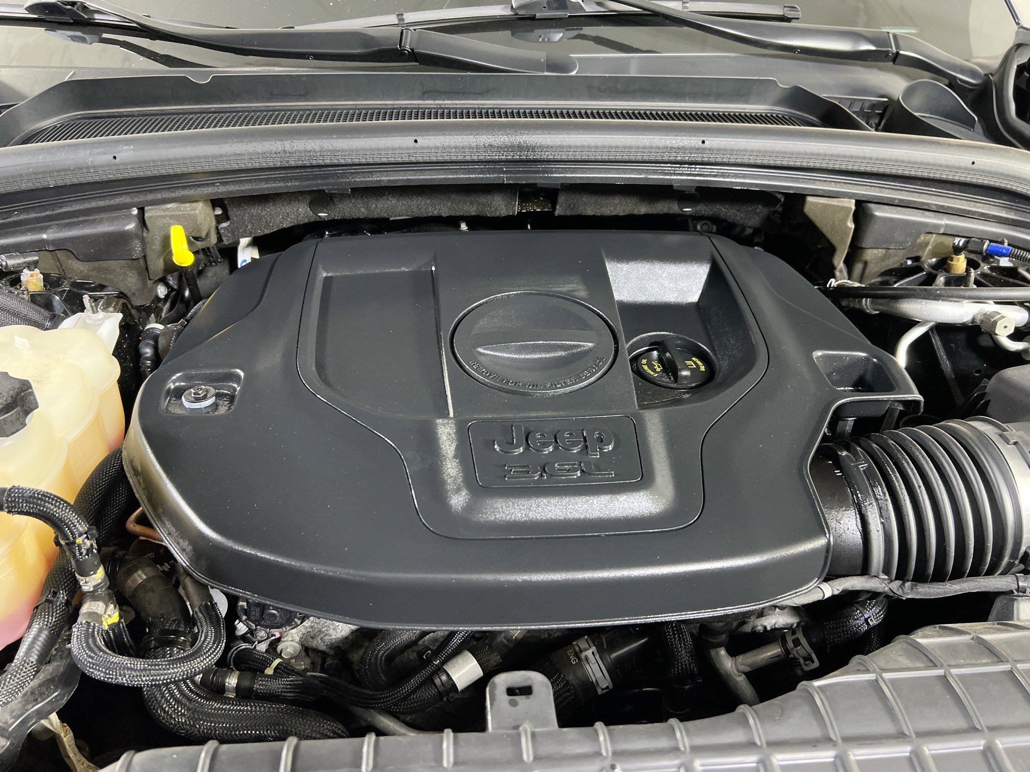 Used 2022 Jeep Grand Cherokee Overland AWD/4WD image 31