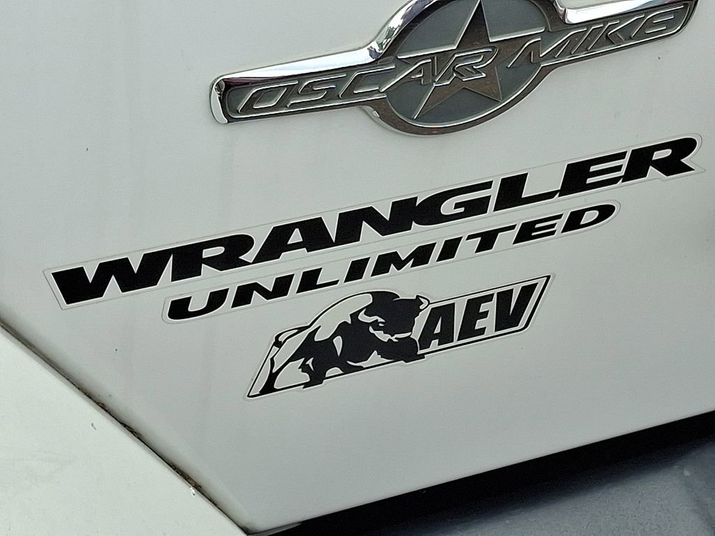 Used 2013 Jeep Wrangler Unlimited Sport AWD/4WD image 10