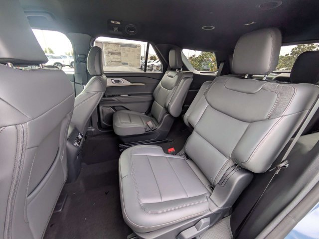 New 2027 Ford Explorer Active w/ Active Comfort Package RWD image 14