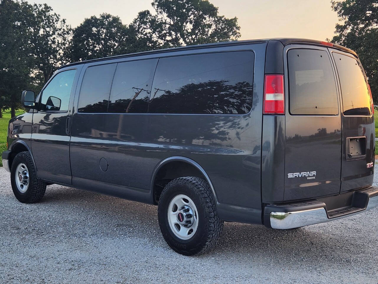 Used 2016 GMC Savana 3500 LT w/ LT Preferred Equipment Group RWD image 5