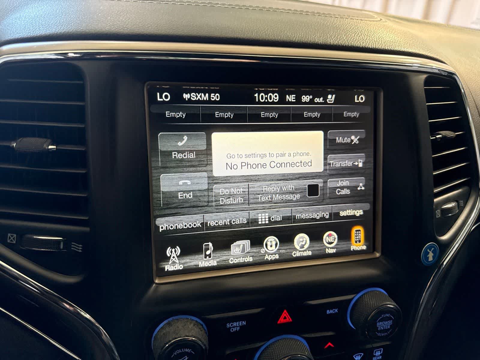 Used 2016 Jeep Grand Cherokee Overland RWD image 25