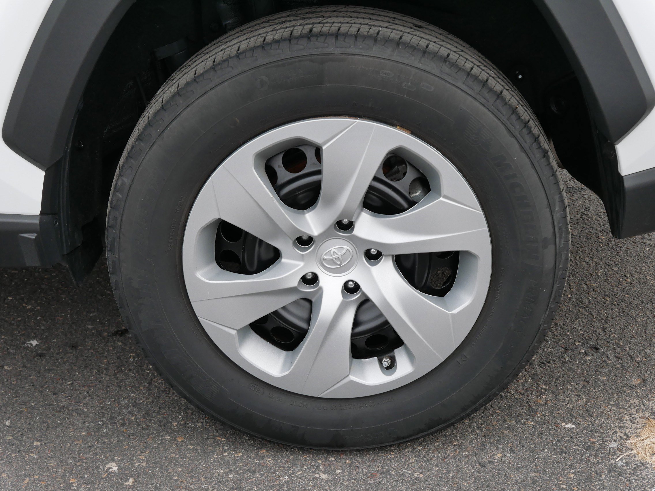 Certified 2023 Toyota RAV4 LE image 15