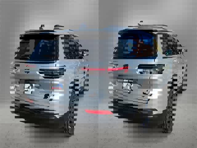 New 2025 Jeep Grand Cherokee L Altitude image 8