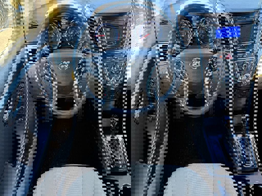 Used 2016 Hyundai Elantra GT image 16