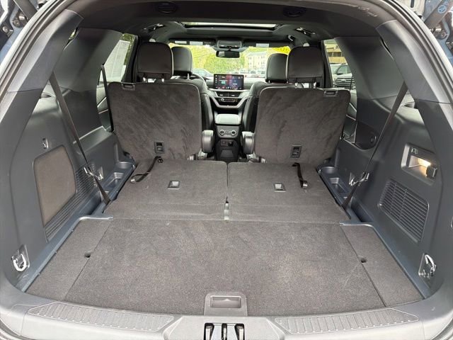 Used 2025 Ford Explorer ST-Line w/ Premium Package AWD/4WD image 30