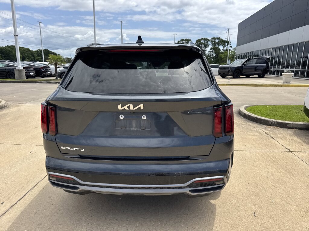 Used 2023 Kia Sorento S w/ Panoramic Sunroof Package FWD image 14