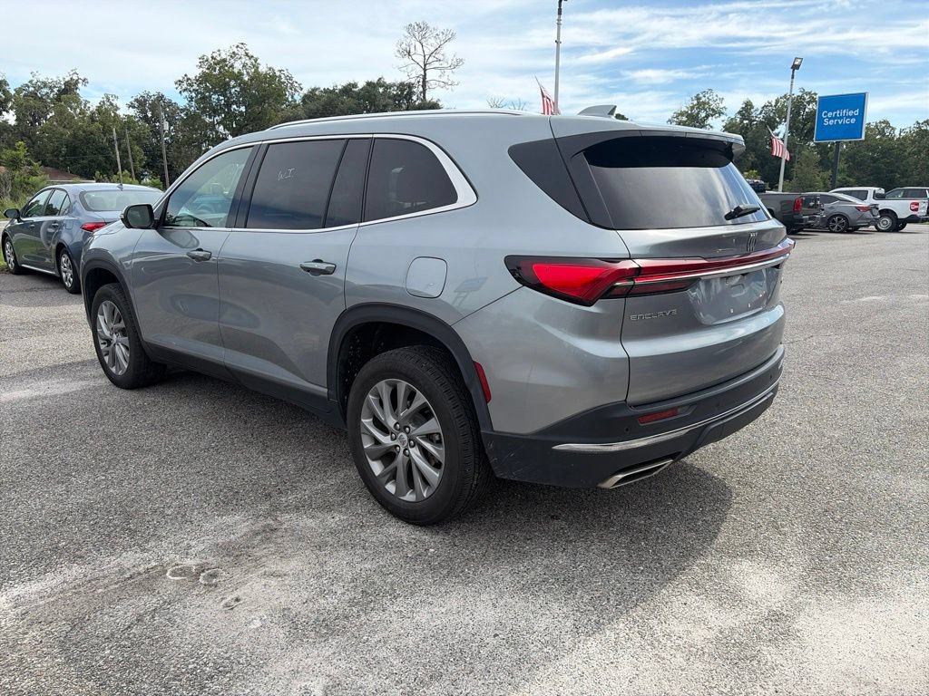 Used 2025 Buick Enclave Preferred FWD image 6