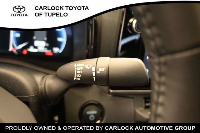 Used 2025 Toyota Camry XSE FWD image 21