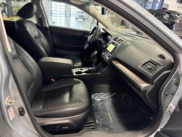 Used 2016 Subaru Outback 2.5i Limited AWD/4WD image 17