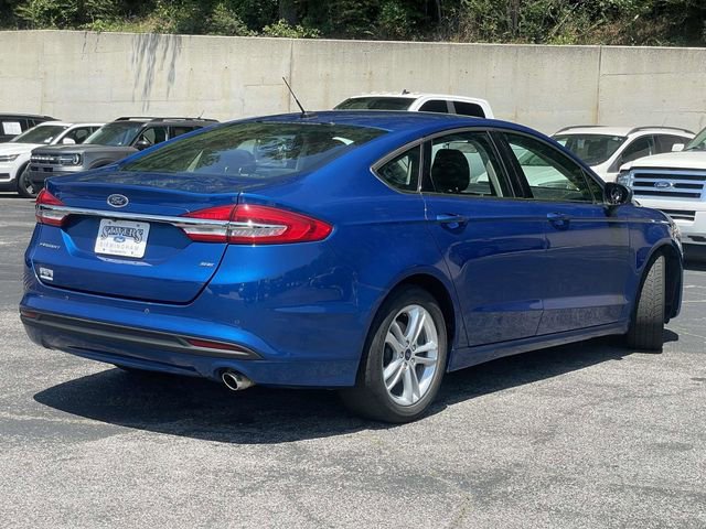 Used 2018 Ford Fusion SE w/ Fusion SE Technology Package FWD image 3