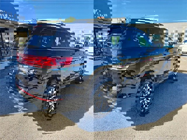 New 2026 Volkswagen Atlas SE image 3