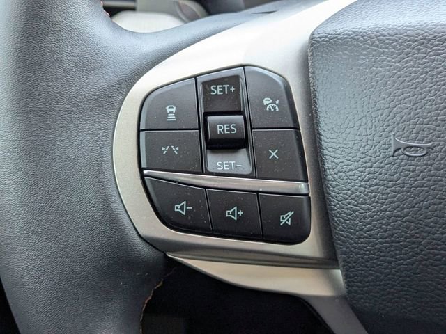 Used 2025 Ford Explorer Active image 24