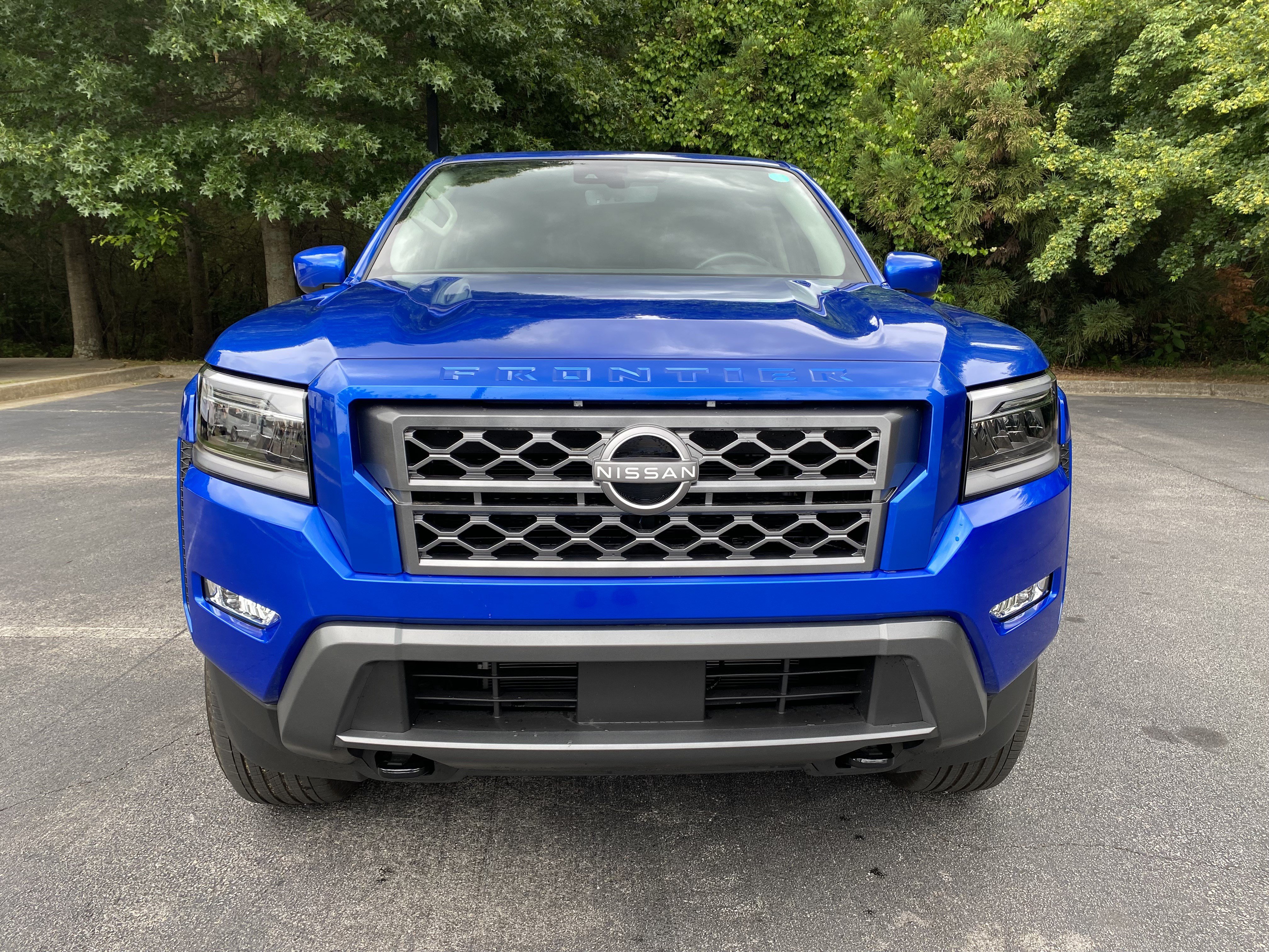 Used 2024 Nissan Frontier SL w/ Technology Package AWD/4WD image 3