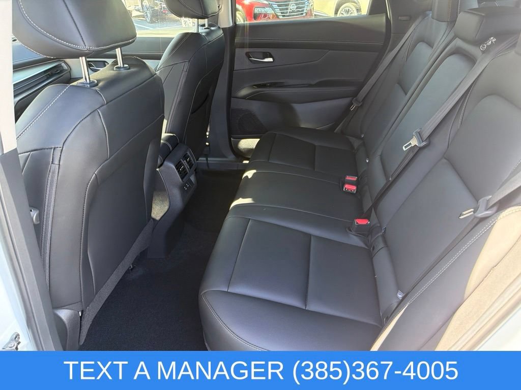 Used 2025 Nissan Murano SL AWD/4WD image 17